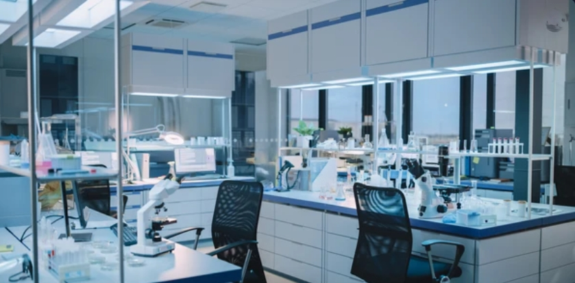 Temperature monitoring of your laboratory space and equipment