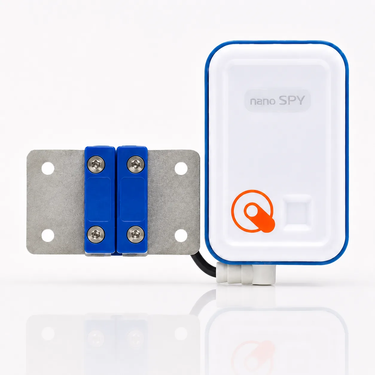 Nano SPY Door Contact — magnetic contact sensor with mounting plate